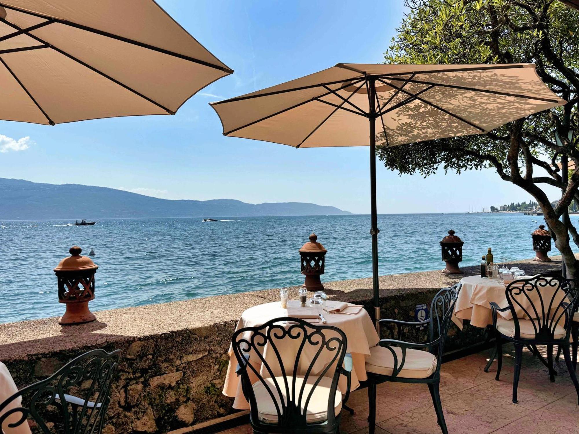 Hotel Gardenia Al Lago Гарняно Екстериор снимка